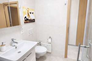 Top renovierte 1-Zi.-Wohnung mit Balkon & EBK - sofort bezugsfrei – Erich-Ollenhauer-Straße 34F, 65187 Biebrich, Wiesbaden – Vorschaubild 3