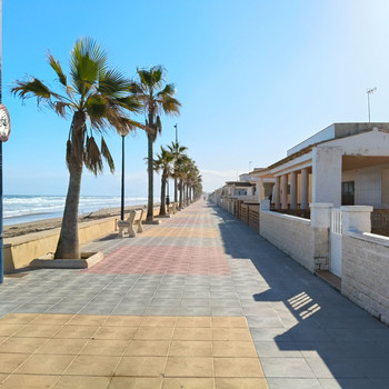 REF_V321. Strandvilla in Miramar