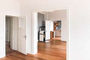 Wohnung mit viel Altbauflair und drei Balkonen in Düsternbrook – Die vollständige Adresse der Immobilie erhältst du vom Anbieter., 24105 Düsternbrook, Kiel – Vorschaubild 4