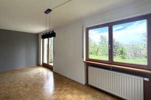 Charmante 2,5-Zimmer-Eigentumswohnung mit Terrasse und Stellplatz in Tauberbischofsheim – Fichtenweg 15, 97941 Tauberbischofsheim – Vorschaubild 3