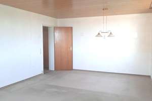 RT-Sondelf.-Kinderfreundliche 4-5 Zi.-Whg. mit toller Aussicht ins Grüne, 2 Balkone, Aufzug+Garage.. – Die vollständige Adresse der Immobilie erhältst du vom Anbieter., 72766 Sondelfingen, Reutlingen – Vorschaubild 17