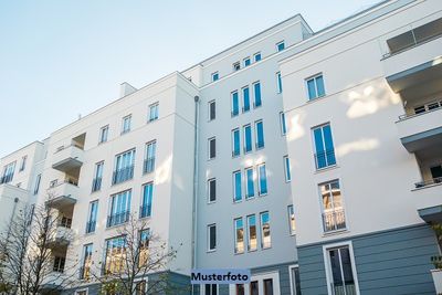 Vierfamilienhaus, Garage, Stellplatz