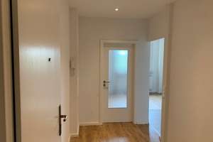 3-Zimmerwohnung mit Balkon und Dusche
