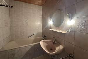 Traumhafter Alpenblick! Helle 3-Zi.-Wohnung mit Loggia & Stellplatz in Neuhausen  – Leonrodstrasse 62, 80636 Alte Kaserne, München – Vorschaubild 2