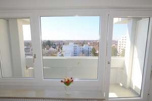 Eine schöne 1-Zi.-Wohnung mit toller Aussicht in der Nähe der U-Bahn von Privat – Neubeuernerstraße 10, 80686 Friedenheim, München – Vorschaubild 11
