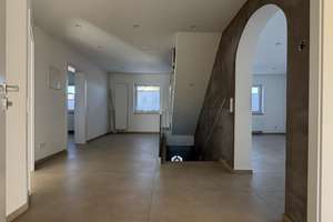 Mehrgenerationenhaus mit 3 großen Wohneinheiten, Doppelgarage, großem Grundstück in Hennef- Zentrum  – Am Steinweg 42, 53773 Hennef (Sieg) – Vorschaubild 26