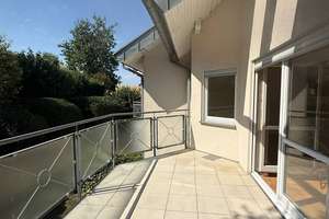 Helle 4-Zimmer-Wohnung mit Balkon, Garage und Stellplatz in ruhiger Randlage von Leingarten – Schalkweg 23, 74211 Leingarten – Vorschaubild 3