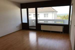 Super Single- Wohnung mit Balkon, zentral und gleichzeitig ruhig gelegen