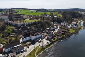 BESICHTIGUNGEN JETZT: Als Invest / Großzügiges Familienhaus am Wasser mit Garten, Sauna und Ausbau – Die vollständige Adresse der Immobilie erhältst du vom Anbieter., 93189 Reichenbach – Vorschaubild 39