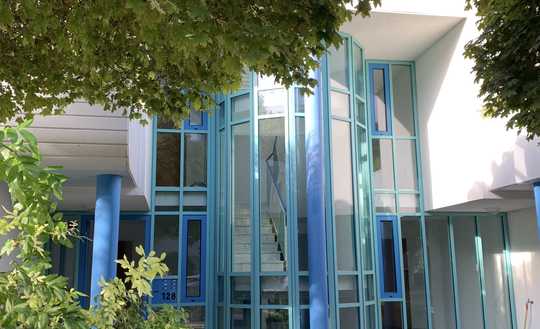 Studio-Appartement im Erdgeschoss mit Einbauküche und Terrasse in Mannheim, Niederfeld