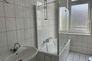 Große Etagenwohnung in zentraler Lage – Beckeradstraße 36, 45897 Buer, Gelsenkirchen – Vorschaubild 8