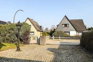 Ihr neues Zuhause: Doppelhaushälfte mit viel Potential und Raum für Ideen – Hamburg – Vorschaubild 3