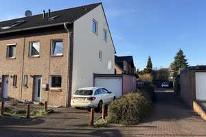 Charmantes Reiheneckhaus in sonniger Lage von Duisburg-Bergheim