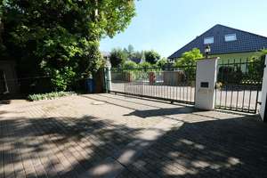 Rarität: Einfamilienhaus mit Doppelgarage und herrlichem alten Baumbestand in Nbg.- Weiherhaus – 90455 Kornburg, Worzeldorf, Nürnberg – Vorschaubild 6