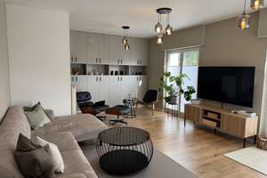 215qm, 7 Zimmer, 2 Balkone, 2 Parkplätze, neue EBK, Bad & Dusche – Hohenbudbergerstr 133, 47229 Friemersheim, Duisburg – Vorschaubild 5