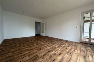 Stade * Nur ein kleiner Spaziergang bis zur Altstadt * Balkon * Pkw-Stellplatz * EBK * – Glückstädter Straße 2a, 21682 Stade – Vorschaubild 5