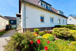 Familien aufgepasst! Gepflegtes Zweifamilienhaus mit zwei Garagen und sonnigem Garten in Dortmund. – Die vollständige Adresse der Immobilie erhältst du vom Anbieter., 44319 Asseln, Dortmund – Vorschaubild 3