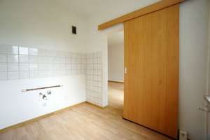 Gemütliche 2-Raumwohnung mit Balkon in der Ostvorstadt – 8527 Ostvorstadt, Plauen – Vorschaubild 6