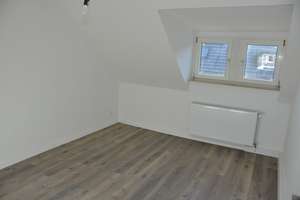 Zum Verlieben: 2,5 Raum Dachgeschosswohnung in Essen-Schonnebeck. Besser geht´s nicht! – Nachbarnweg 2, 45309 Schonnebeck, Essen – Vorschaubild 9