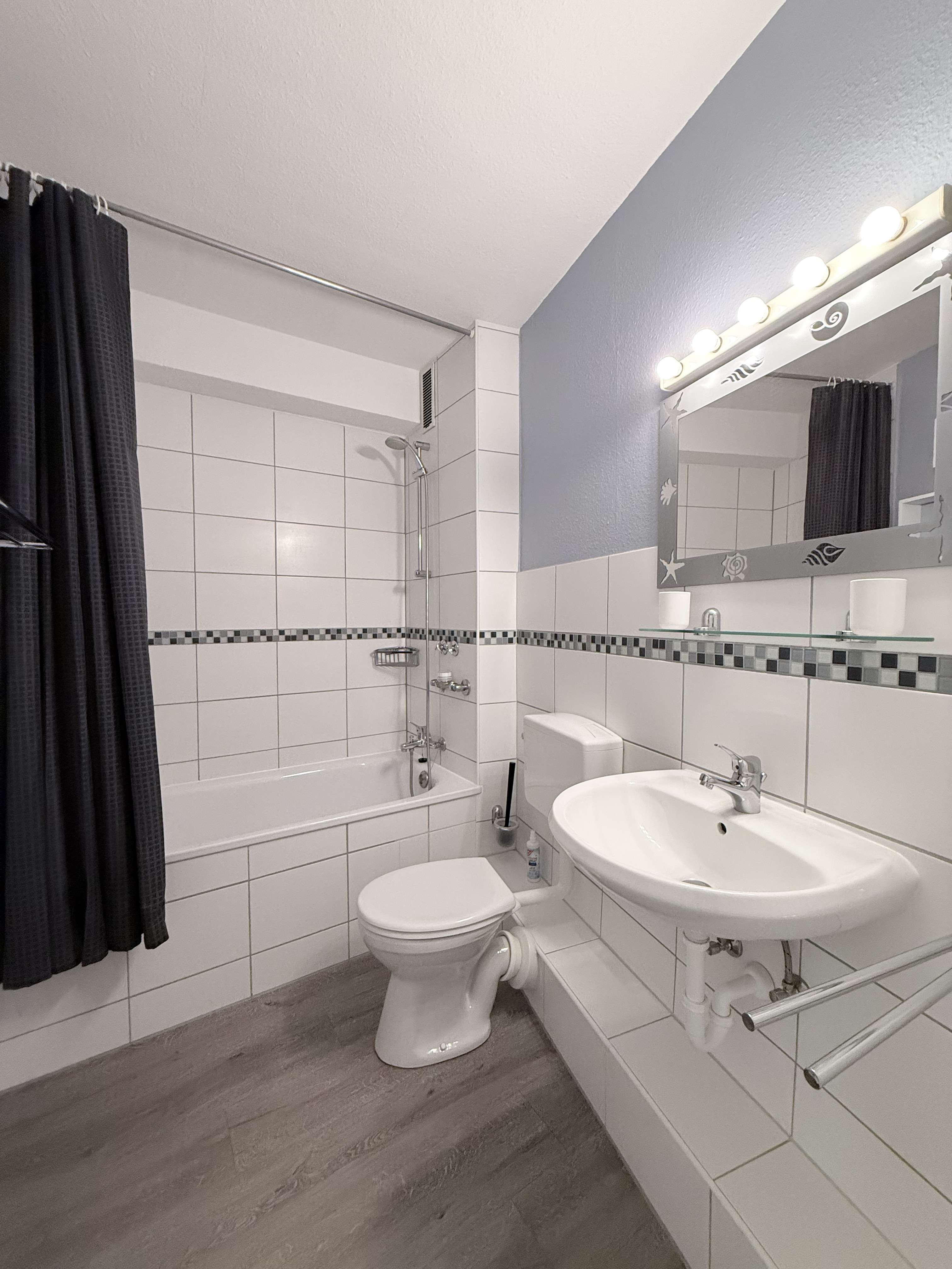 Immobilie in Glücksburg - Ferienwohnung, besondere Lage, charmante 2 Zimmer Wohnung mit Balkon und Stellplatz in Glücksburg - Bild 10