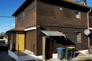 Doppelhaushälfte mit großzügigem Grundstück und Doppelgarage – Damaschkestraße 3, 8209 Auerbach/Vogtland – Vorschaubild 3