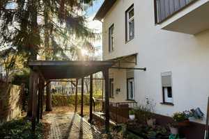 KAPITALANLAGE ODER EIGENBEDARF | 2 Wohnungen + Garten + Garage + Carport in Lichterfelde West! – Berlin – Vorschaubild 2