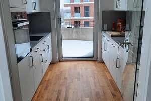 Leben am Wasser in extravaganter Lage - Traumhafte 4-Zimmer-Wohnung, Blick ins Grüne – Julienne-Trouet-Platz 21, 30453 Limmer, Hannover – Vorschaubild 4