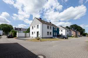Hell und freundlich! Sofort frei! Modernisierte DHH mit Garage und Stellplatz in ansprechender Lage – Viersen (Kreis) – Vorschaubild 4