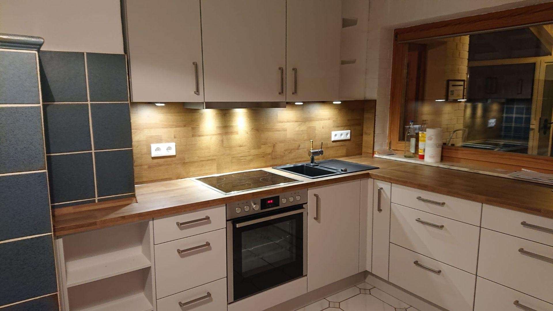 Immobilie in Olzheim - Holzblockbohlenhaus mit Pferdestall, Longierhalle, Paddock und arrondiertem Weideland - Bild 7