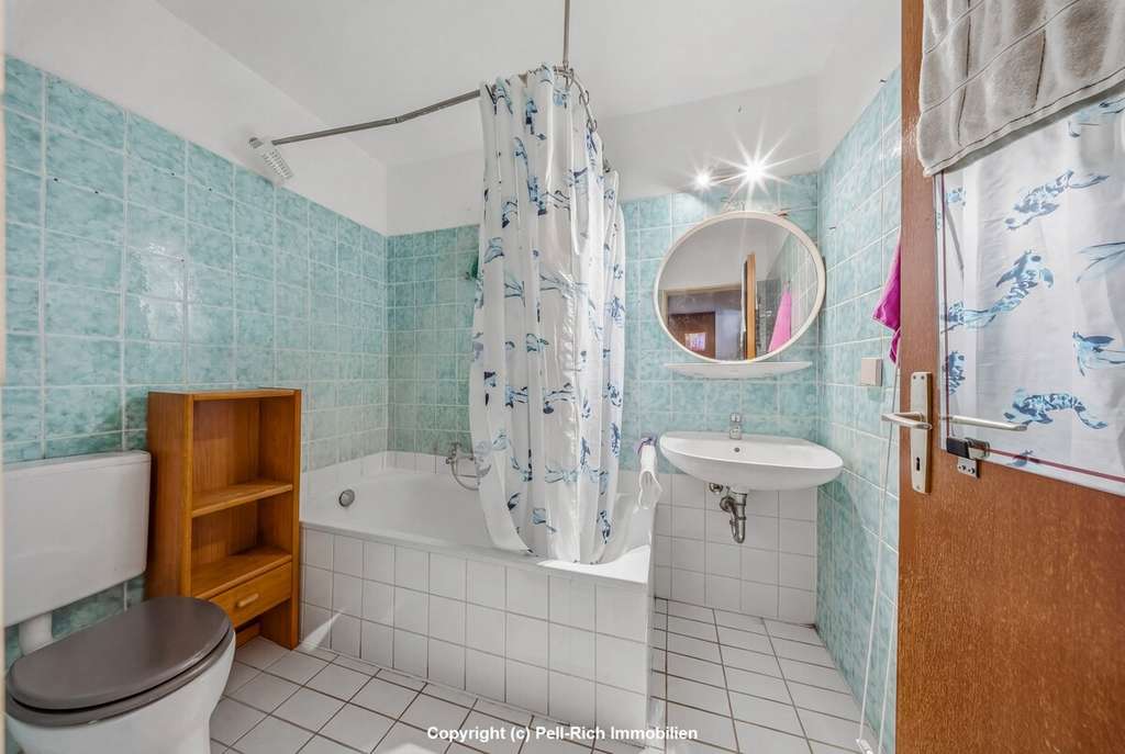 Immobilie in Karlsruhe - SMART INVEST: Vermietete 1-Zimmer-Wohnung mit Balkon, Garage und Kellerabteil in Karlsruhe-Neureut - Bild 3