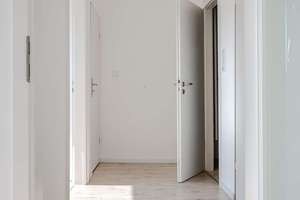 Hochschulnähe! Zentral wohnen, ruhig leben – 100 m² Dachgeschosswohnung in Derendorf – Die vollständige Adresse der Immobilie erhältst du vom Anbieter., 40476 Derendorf, Düsseldorf – Vorschaubild 2