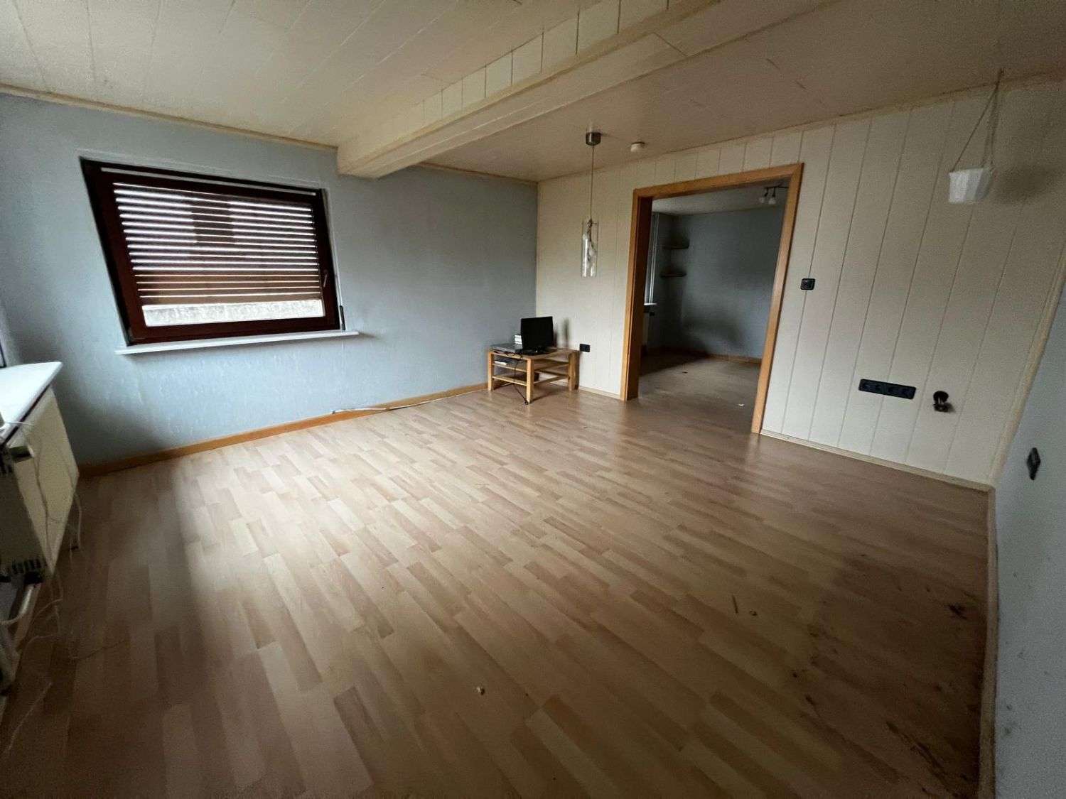 Gepflegtes Einfamilienhaus mit großem Garten und Potenzial in ruhiger Lage, Lahn Dill Kreis – Bild 3