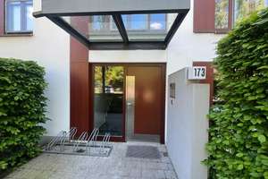 Außergewöhnliches Wohnen am Tierpark – Aussicht auf Bärengehege in heller 2/3 Zimmer Wohnung – Die vollständige Adresse der Immobilie erhältst du vom Anbieter., 22527 Stellingen, Hamburg – Vorschaubild 4