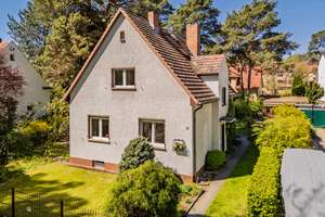 A well-maintained detached or semi-detached house with an idyllic garden – Die vollständige Adresse der Immobilie erhältst du vom Anbieter., 14482 Babelsberg Süd, Potsdam – Vorschaubild 2