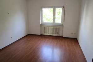 F-Bornheim, helle, ruhige, modernisierte 5-ZW. mit 2 Balkonen und 2 Tgl.-Bädern, Tel. 06074 6608580 – 60385 Bornheim, Frankfurt am Main – Vorschaubild 13