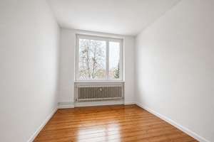 4-Zimmer-Wohnung in Berlin Lankwitz - geeignet als Studenten-WG – Dessauerstraße 22, 12249 Lankwitz, Berlin – Vorschaubild 4
