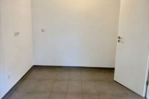Großzügige sanierte 3-4 Zimmerwohnung mit Terrasse. Stellplatz oder Garage auf Wunsch! – Bülowstraße 5, 42659 Solingen-Mitte, Solingen – Vorschaubild 12