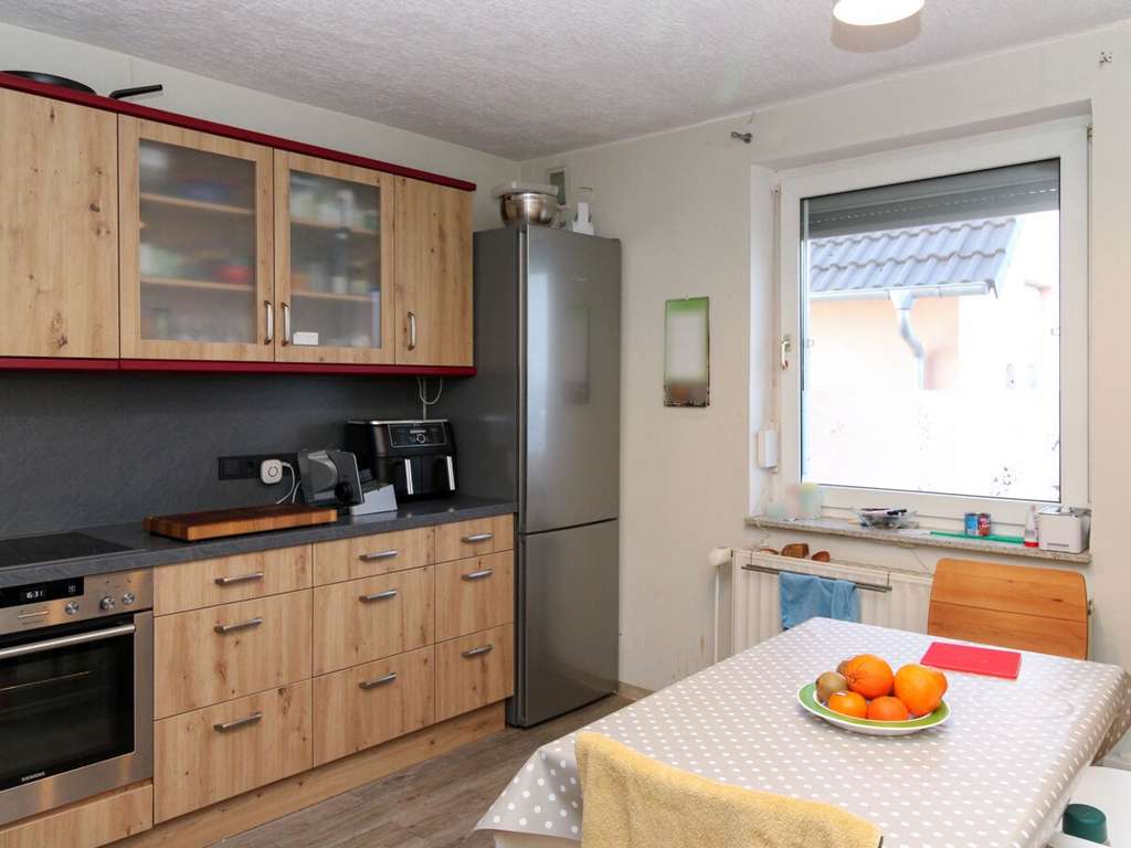 Immobilie in Vacha - Gepflegtes Einfamilienhaus mit Garten und Garage in Völkershausen - Bild 4