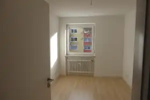 Schöne helle 3-Zimmer-Wohnung am Lerchenauer See – Franz-Sperr-Weg 1, 80995 München – Vorschaubild 4