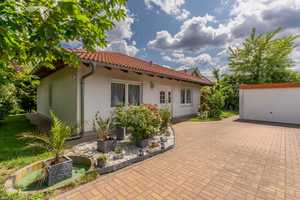 KENSINGTON - Exklusiv -
Vermieteter Bungalow in Berlin-Spandau mit Garten, Garage und Komfort – Berlin – Vorschaubild 1