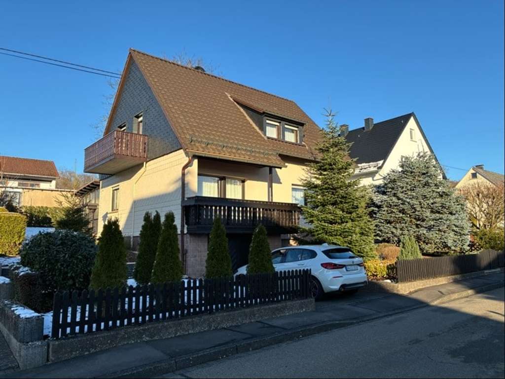 Immobilie in Großseifen - Gepflegtes Haus in ruhiger Wohnlage. - Bild 1