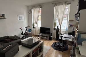 Altbauwohnung mit Charme: 2,5-Zimmer-Maisonette in zentraler Lage von Wiesbaden