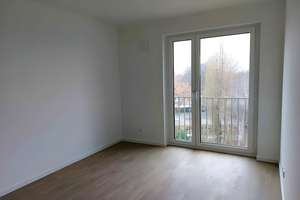 Direkt einziehen! Moderne 2 Zimmer + Süd-West-Balkon, Einbauküche, Wannenbad + Abstellraum, Aufzug – Luruper Hauptstraße 77a, 22547 Lurup, Hamburg – Vorschaubild 6