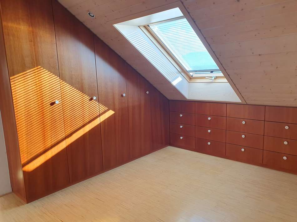 begehbarer Schlafzimmerschrank