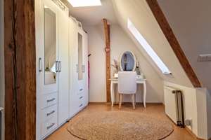 Zeitlose Architektur im Kaiserin-Viktoria-Viertel - Reihenmittelhaus unter Denkmalschutz – Die vollständige Adresse der Immobilie erhältst du vom Anbieter., 26384 Heppens, Wilhelmshaven – Vorschaubild 17