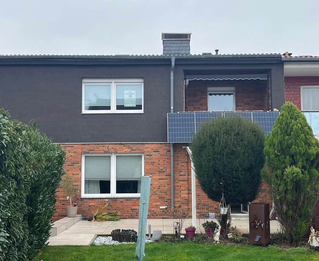 Immobilie in Pulheim - Pulheim-Mitte: Viel Platz für die Familie und schöner Garten - Bild 1