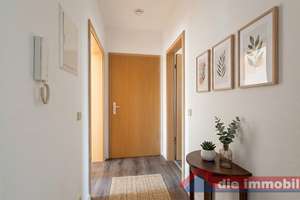 ***frisch renoviert - Einbauküche- Uniklinik - 3 Zimmer - Hochparterre*** – Dodendorfer Straße 94, 39112 Leipziger Straße, Magdeburg – Vorschaubild 2