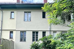 Sanierungsbedürftiges Liebhaberobjekt: 3,5 Zimmer Reihenmittelhaus in Berlin-Schöneweide – Die vollständige Adresse der Immobilie erhältst du vom Anbieter., 12459 Oberschöneweide, Berlin – Vorschaubild 3
