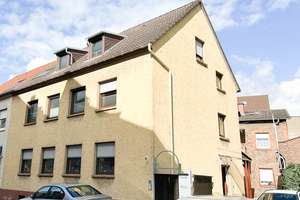 Mehrfamilienhaus mit guter Ausstattung - Provisionsfrei - – Die vollständige Adresse der Immobilie erhältst du vom Anbieter., 65933 Griesheim, Frankfurt am Main – Vorschaubild 1