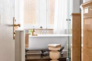 Lichtdurchflutete stylische 3-Zimmer-Altbauwohnung mit Balkon in S-West, Bestlage, provisionsfrei – Die vollständige Adresse der Immobilie erhältst du vom Anbieter., 70193 Rosenberg, Stuttgart – Vorschaubild 10